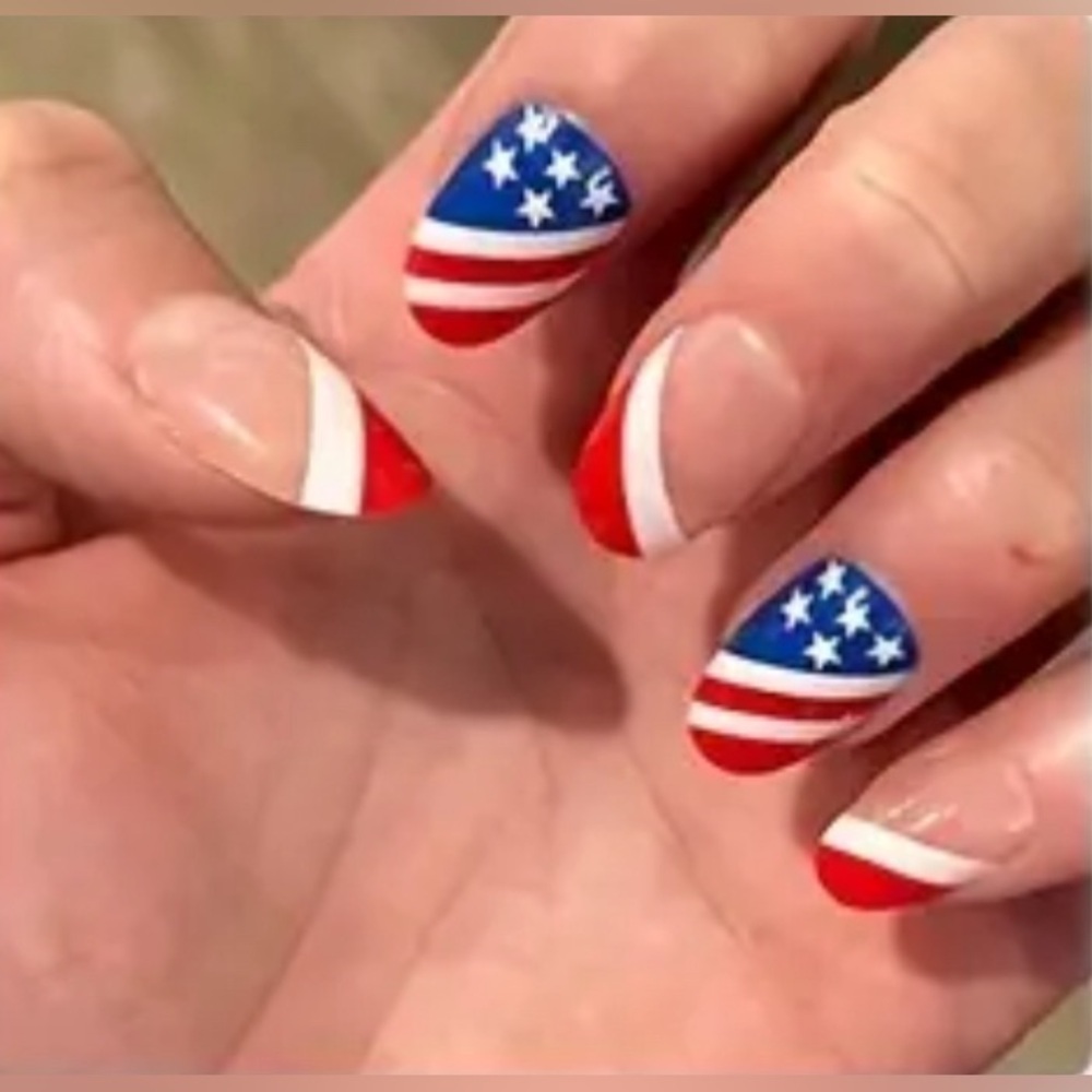 Patriotic 4th of July Press on Nails πΊπΈβ€οΈπ€π - Picture 1 of 4
